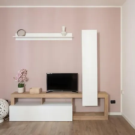 شقة Enjoy - Elegante Con Giardino